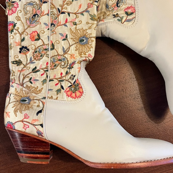 NIB MOMO New York x BHLDN Anthropologie Embroidered Western Boots - Picture 9 of 13